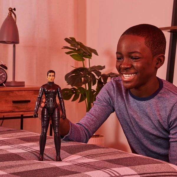 Spin Master Batman "The Batman" 30cm Selina Kyle-Actionfigur, Spielfigur 8 Spin Master Batman "The Batman" 30cm Selina Kyle-Actionfigur, Spielfigur – Bild 6