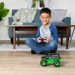 Spin Master Monster Jam Grave Digger, RC -Spielwarenladen Spin Master Monster Jam Grave Digger RC@@1566285 5